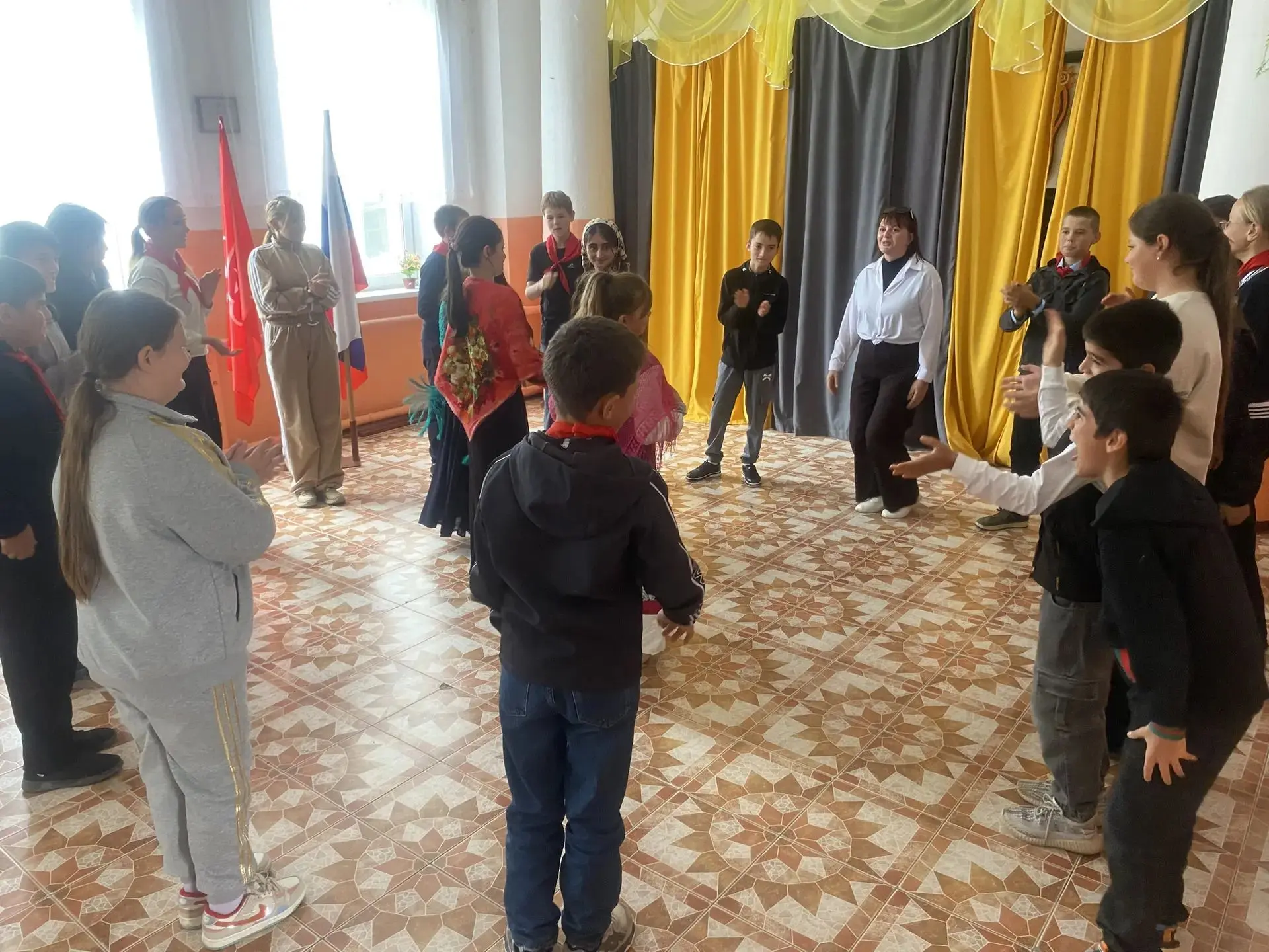 "День языков народов России"