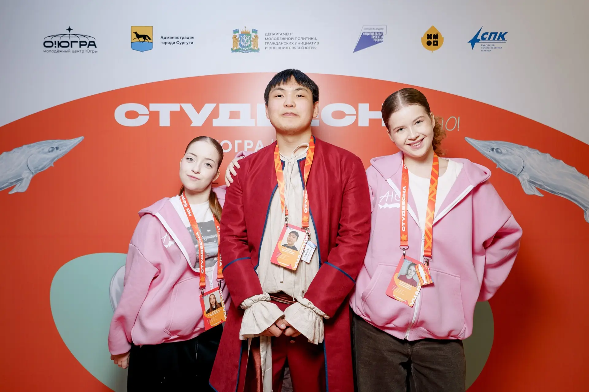 🌸Наши классные ребята сияют на окружном фестивале «Студенческая весна»!  Кстати, одной из площадок о