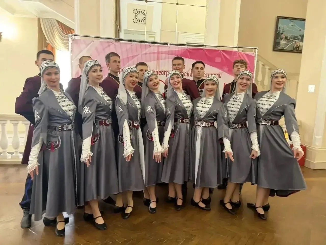 31 мая народный хореографический ансамбль «Фантазия» (руководитель почётный работник ку...