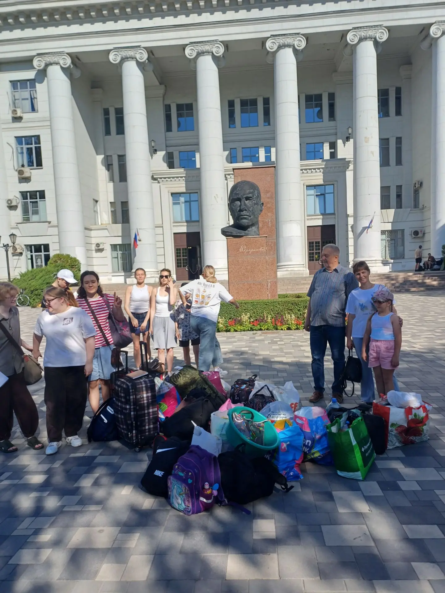 Изучать язык — значит иметь еще одно окно, из которого можно смотреть на мир 🪟