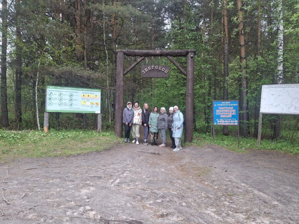 Поездка тур одного дня с посещением экотропы Зверобой и двух водопадов: Падун в селе Гу...
