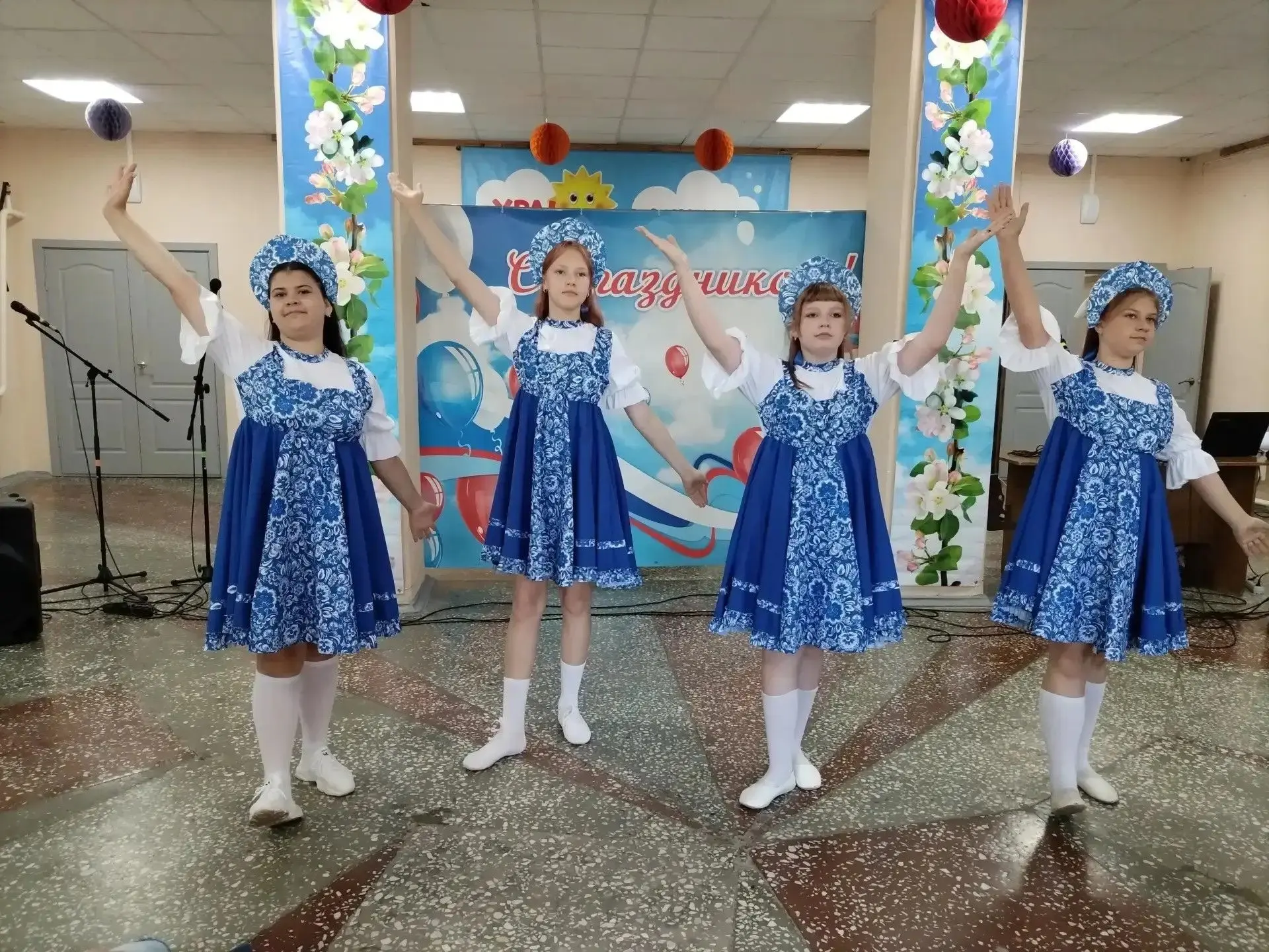 🇷🇺В отделе по культурно-массовой работе с. Багаевка состоялась концертная программа «Вся страна – 