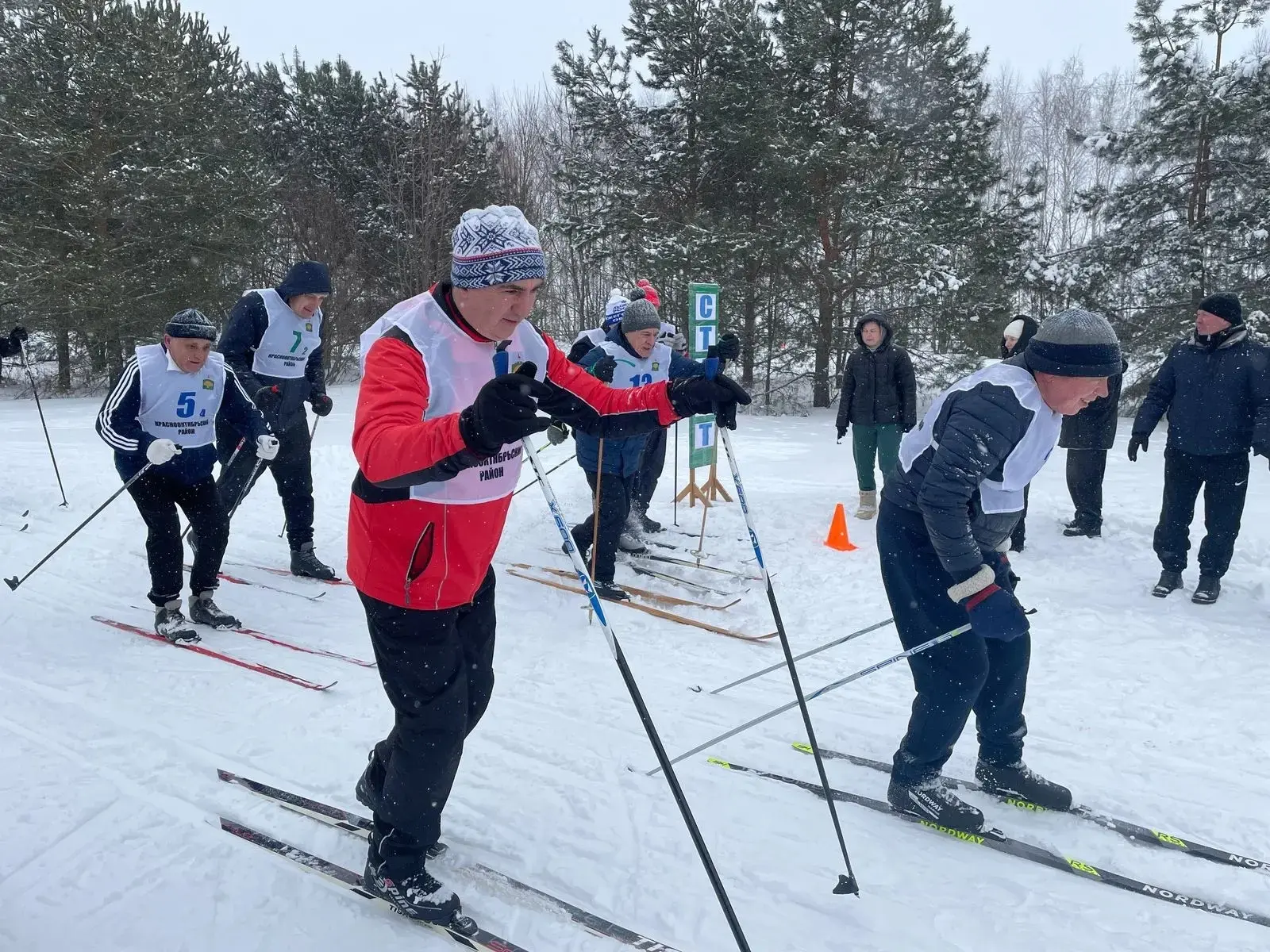 📢 Уважаемые жители Краснооктябрьского муниципального округа! 

⛷️ Уже завтра в селе Уразовка пройде