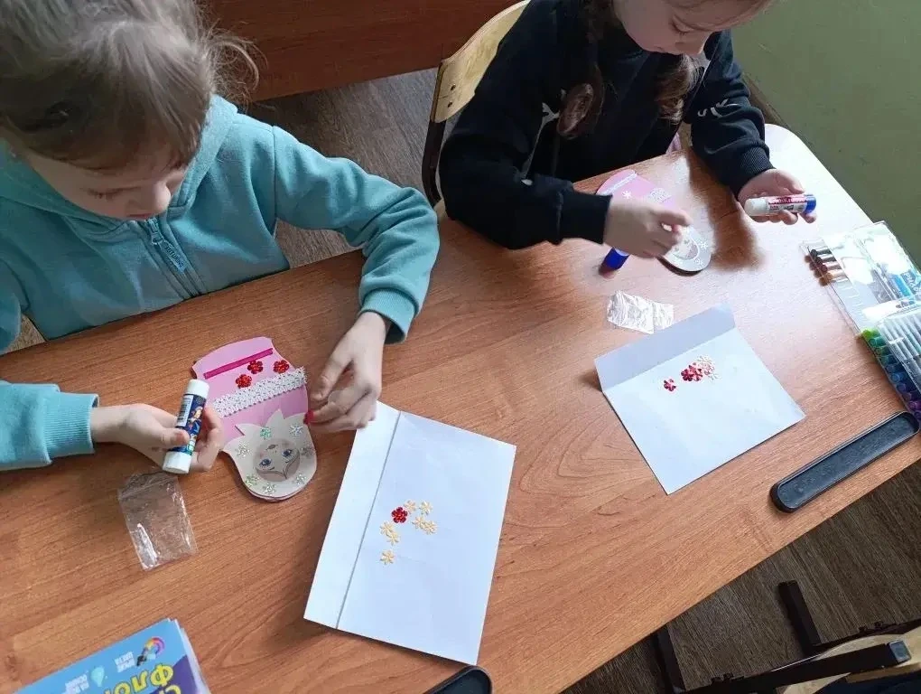 Масленичная неделя в самом разгаре, и даже находясь на каникулах, наши первоклассники нашли время уд
