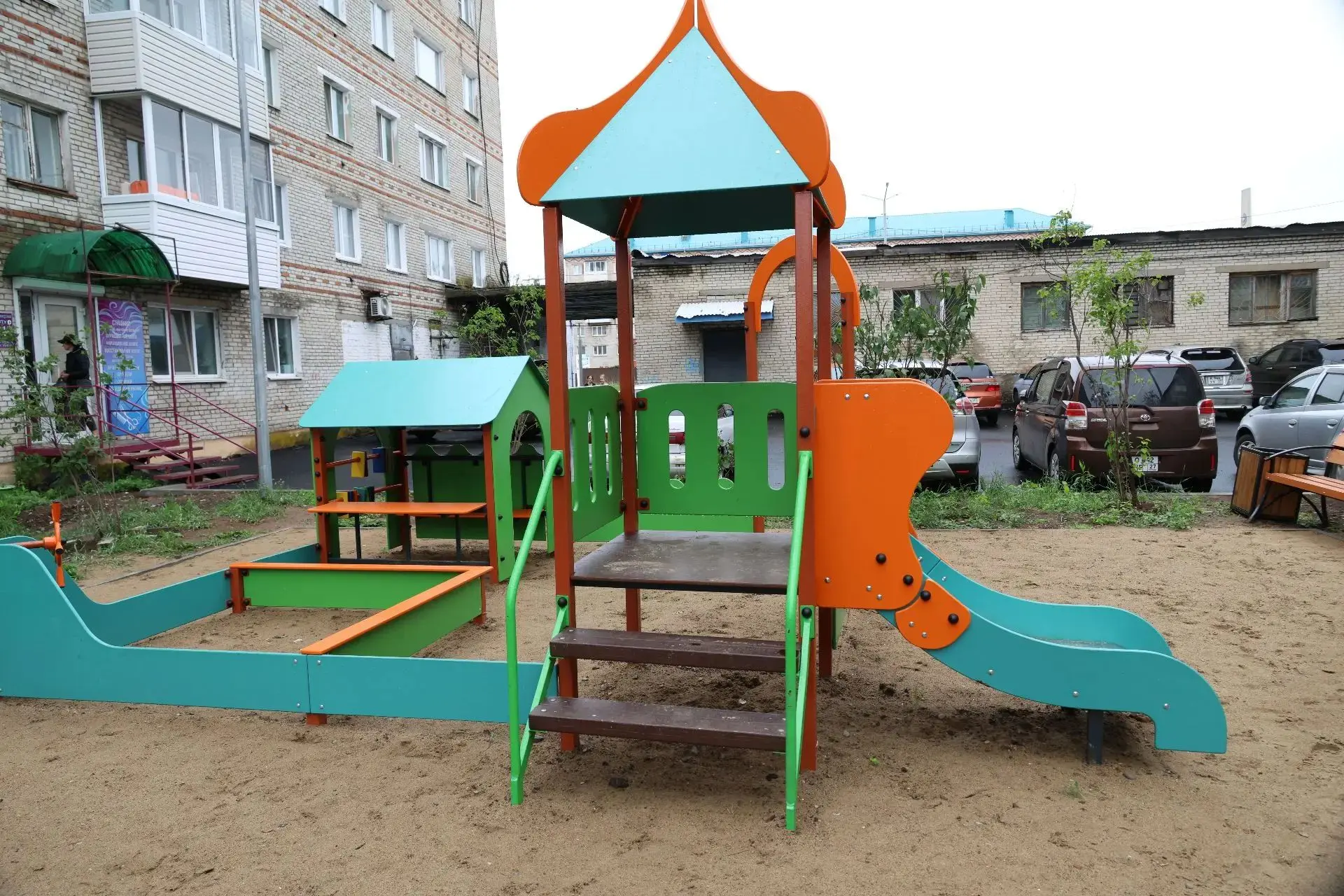 В Советской Гавани отремонтировали два двора
