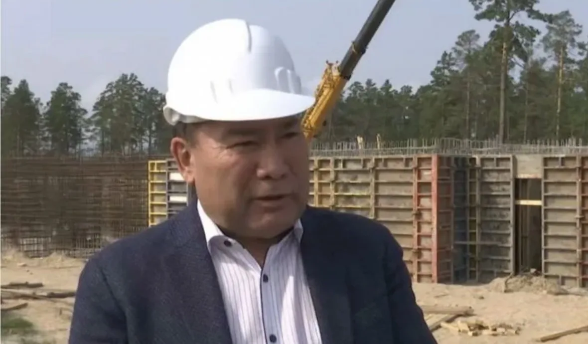 Предпринимателя Владимира Хусаева отправили под домашний арест. 

Такое решение вынес Советский райо