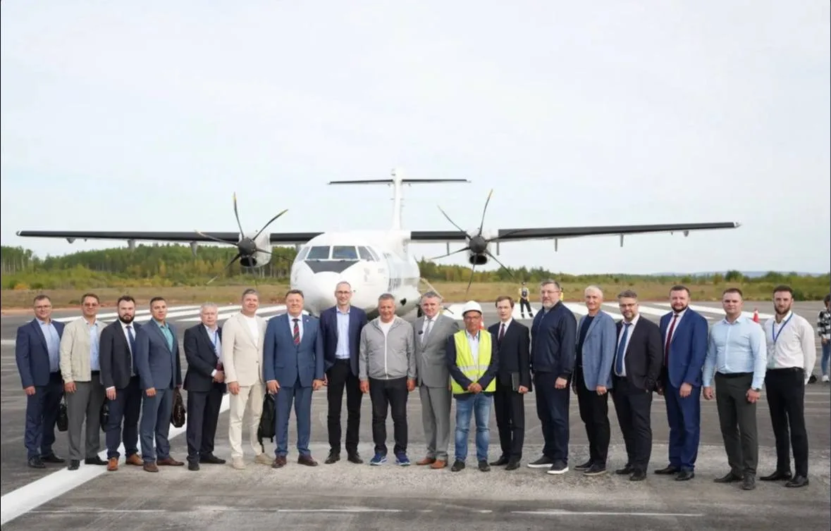 В Усть-Куте после ремонта взлётно-посадочной полосы возобновились авиарейсы. Губернатор...