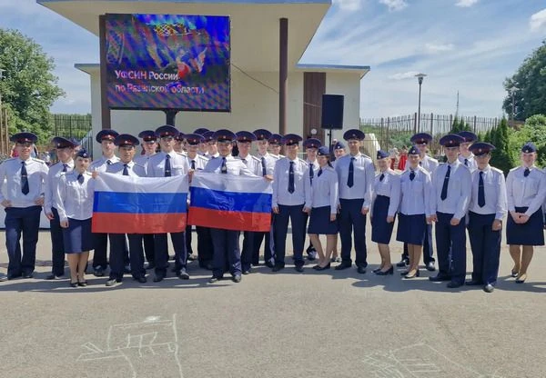 Курсанты академии посетили праздник «Горжусь тобой, моя Россия»
 
В День России в ЦПКиО для рязанцев
