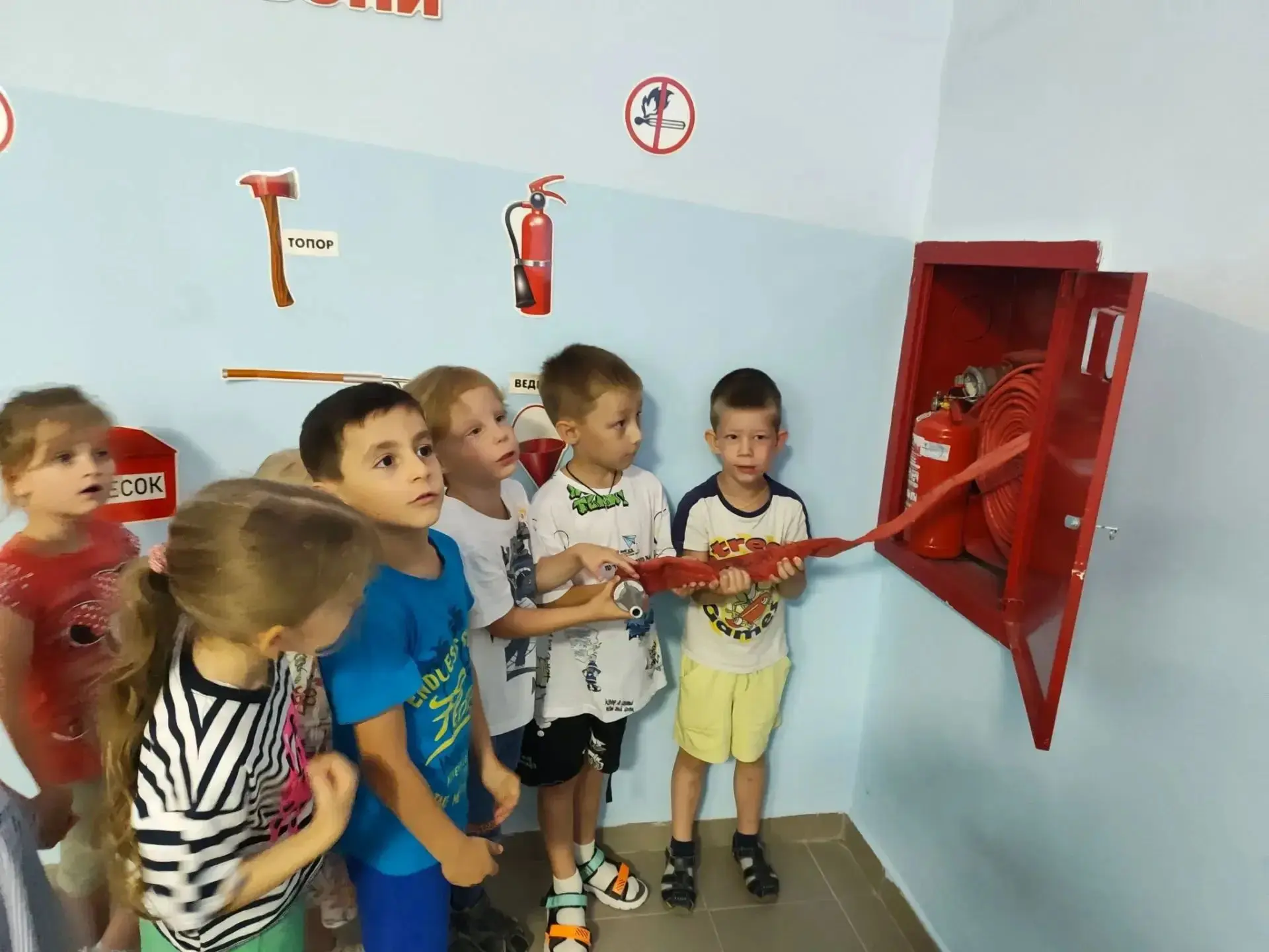 🚒 #БезопасностьТУ

Дорогие друзья! Мы уверены, что правила пожарной безопасности нужно знать с ранн