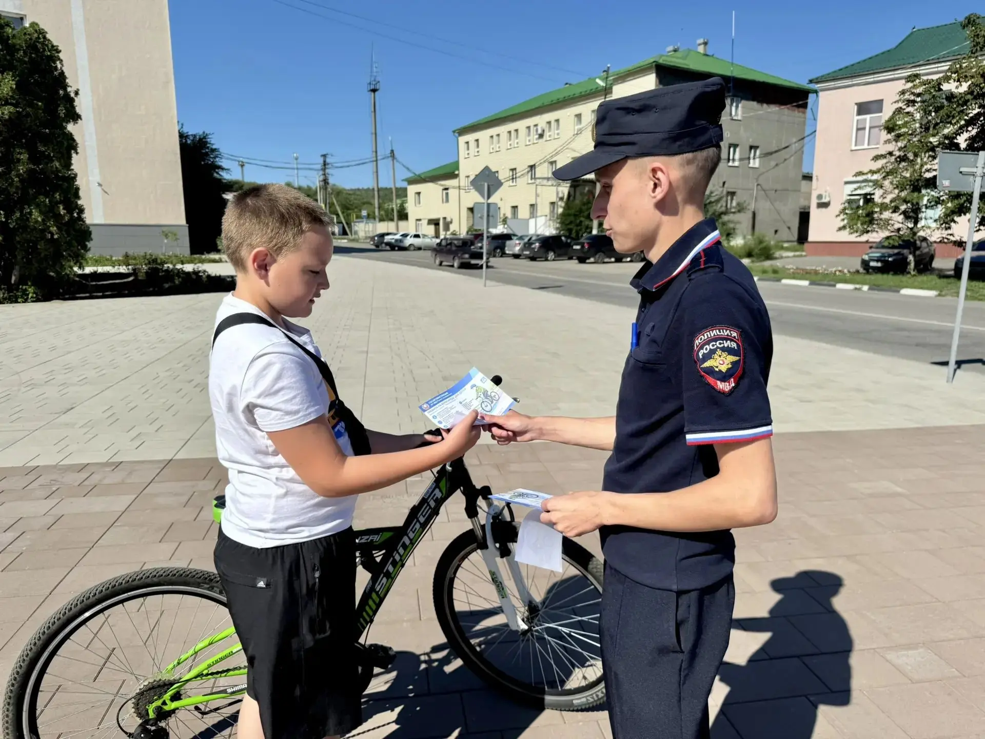 🚔 Сотрудники Госавтоинспекции Сызрани провели профилактическое мероприятие, направленн...