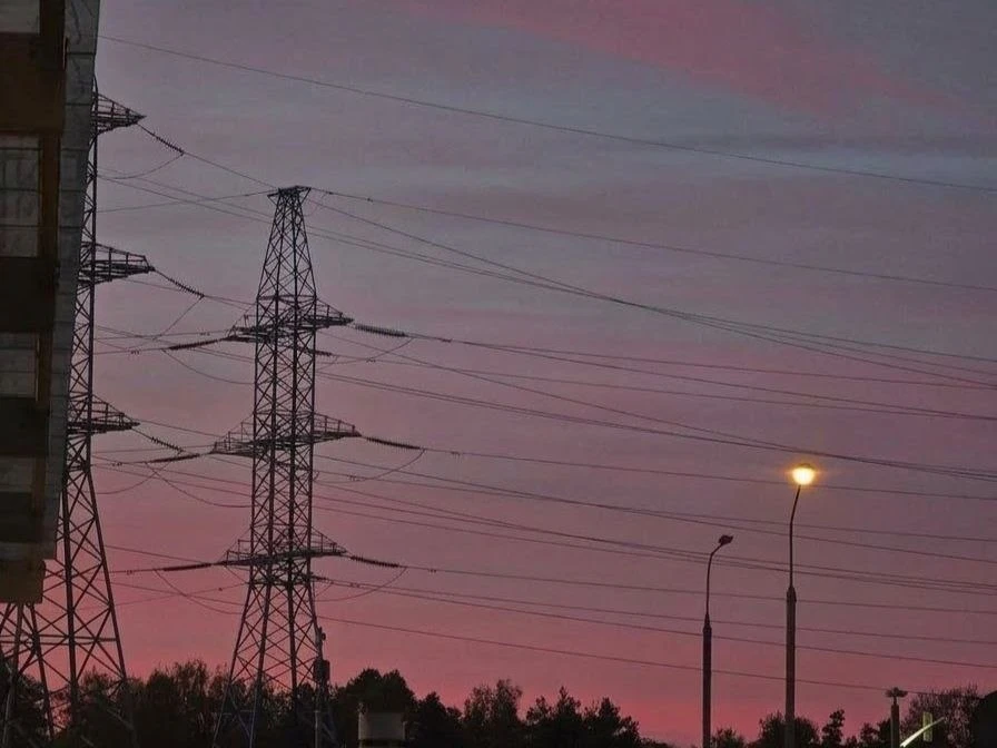 🌅 Ещё один красивый закат у «Северных ворот»