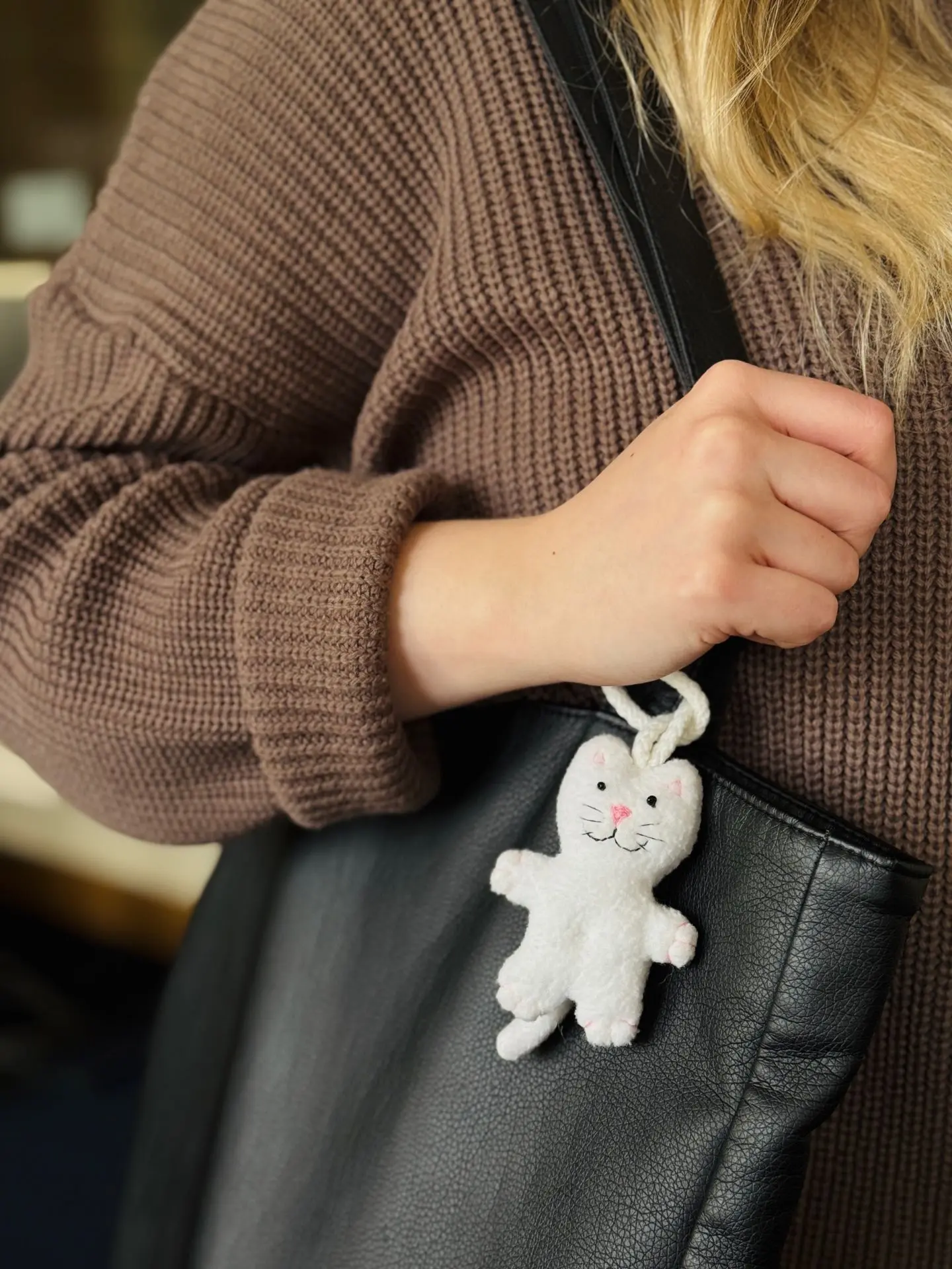 🧶Кот – один из самых умных, загадочных и любимых персонажей в народных сказках