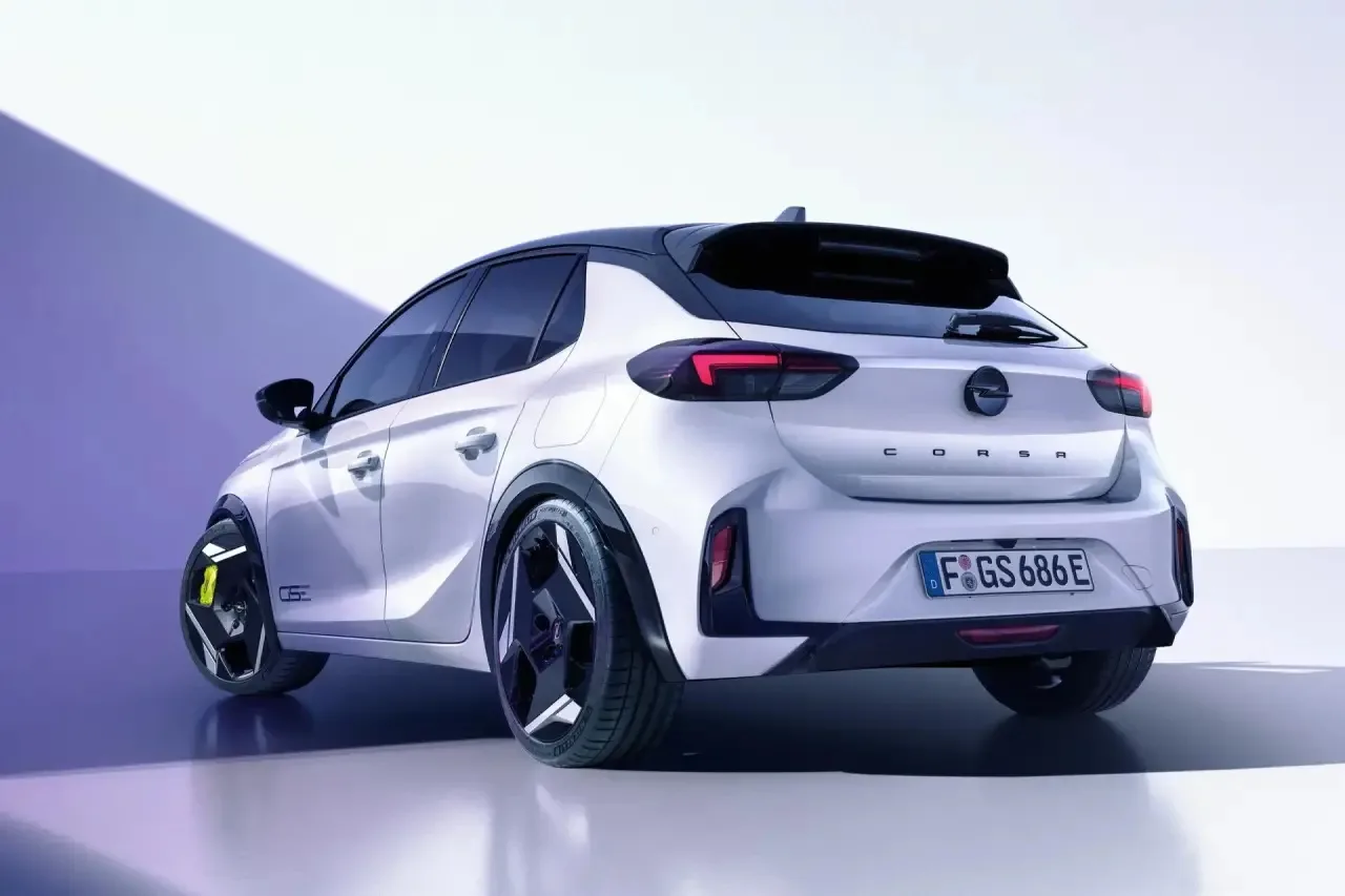 Новый хот-хэтч Corsa GSE стал самым динамичным серийным Opel  Удивляться нечему: Opel Corsa GSE — эл