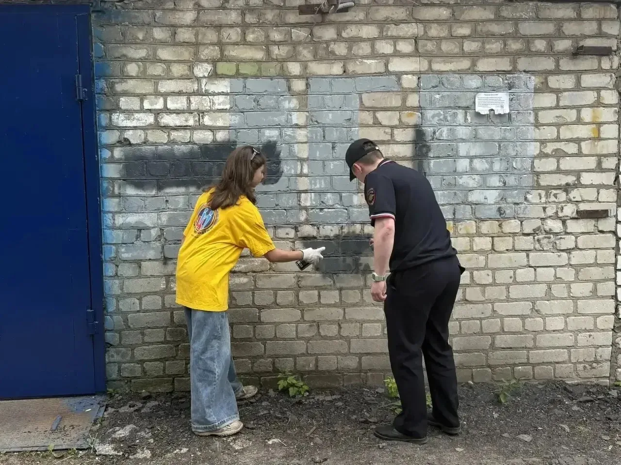 «Курский край без наркотиков»: в Железногорске прошла акция «Чистые стены»

🤝Мероприятие организова