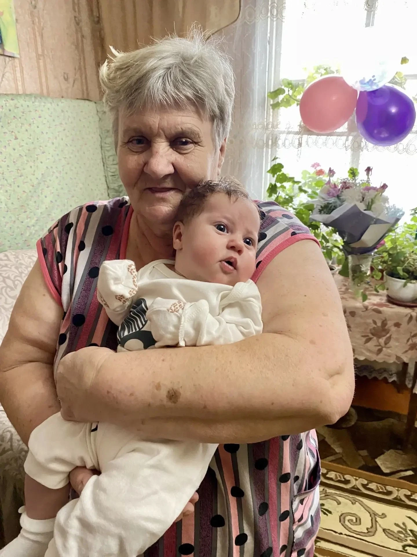 Воспитанница группы раннего возраста "Светофорчик" Бухарина Аделина принимает участие в...