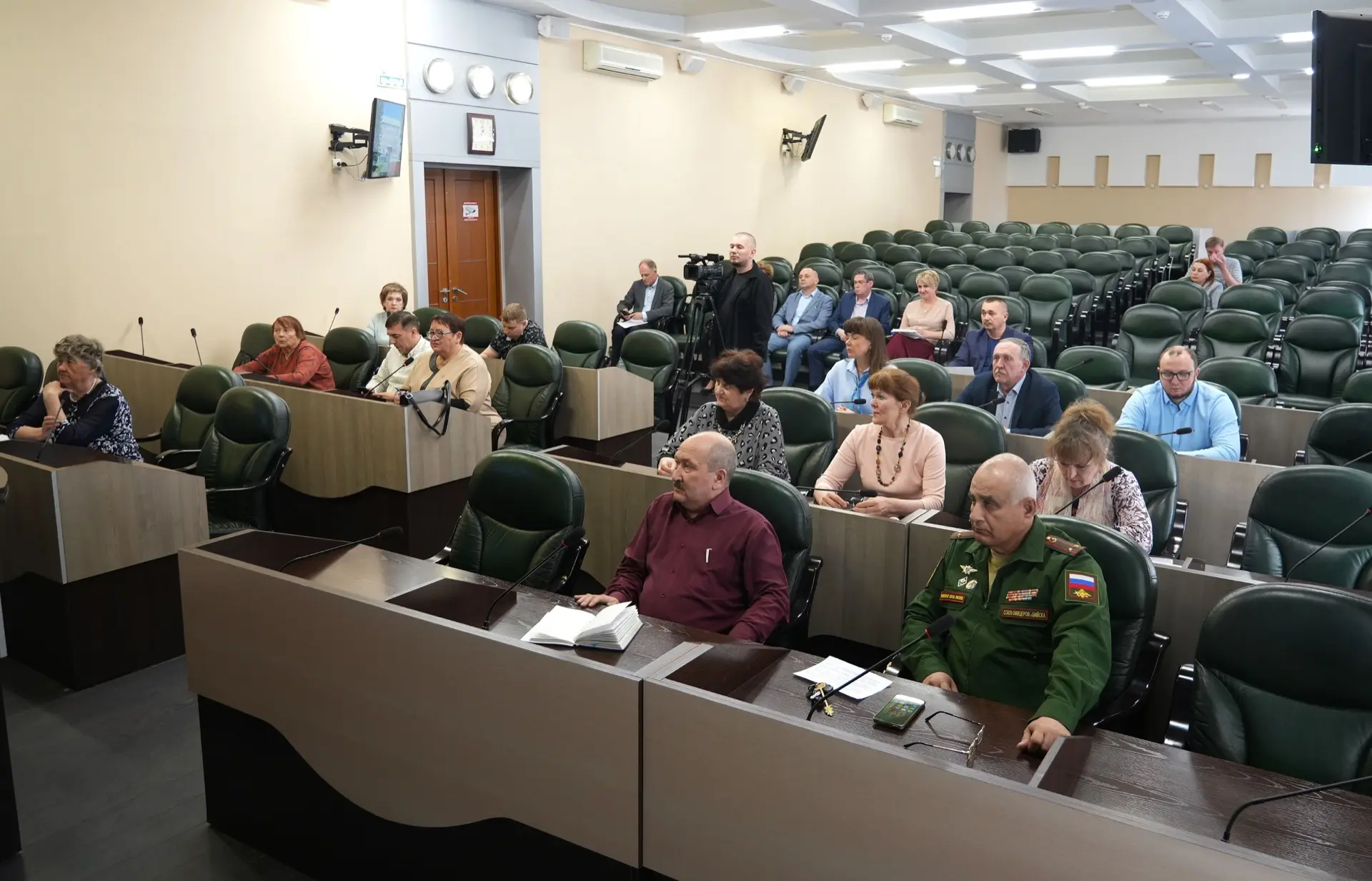 В Администрации города прошло очередное заседание Общественной палаты  На заседании рассмотрели три 