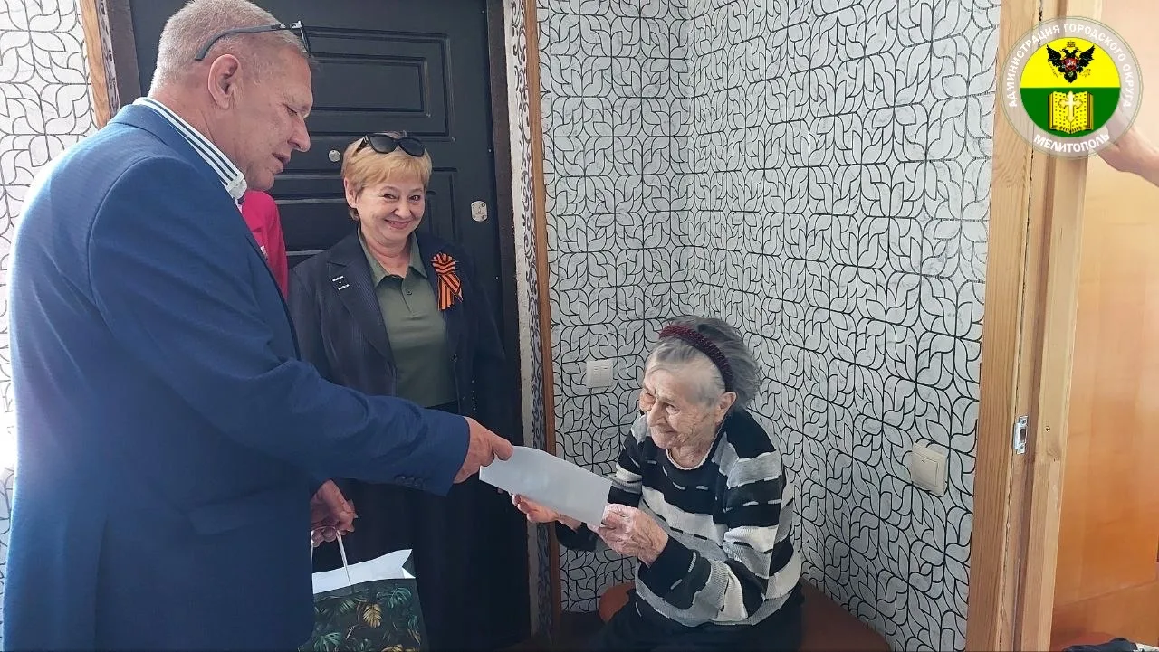 В Кирилловском сельском поселении поздравили участников войны, тружеников тыла и ветеранов трудового