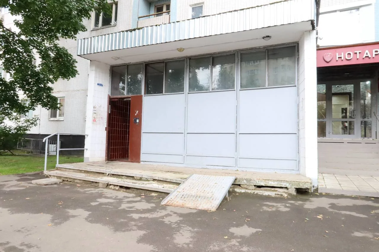 В доме по адресу: ул. Исаева, д. 6 продолжается ремонт мест общего пользования.

Работы ведутся поэт