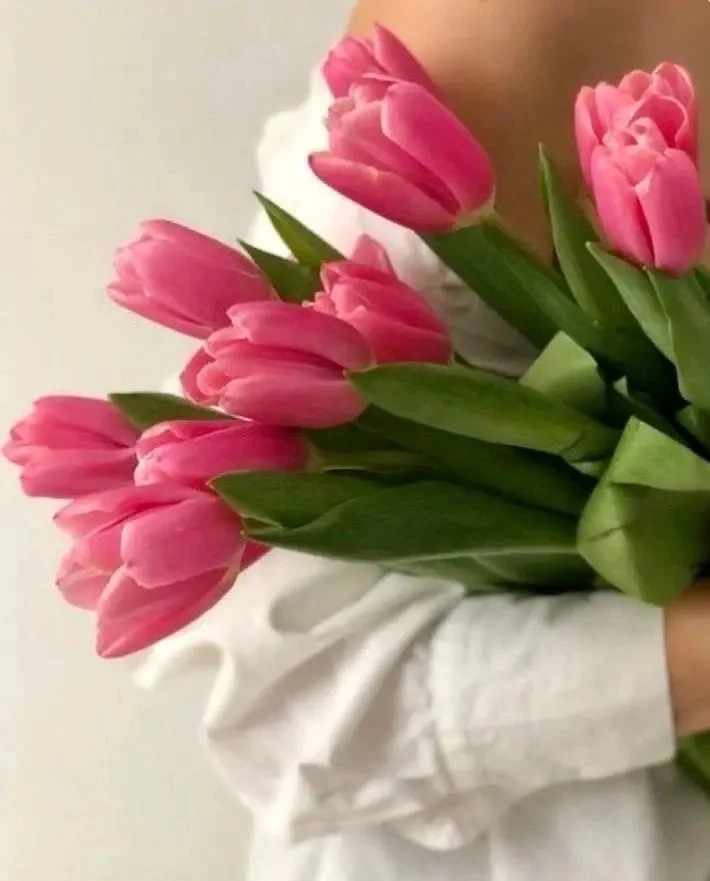 💐Милые женщины! Коллектив Управляющей компании поздравляет вас с праздником весны - 8 ...