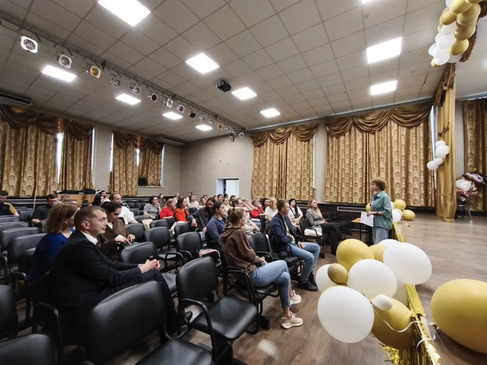 Важный шаг в школу: в гимназии прошло собрание для родителей будущих первоклассников

Сегодня в наше