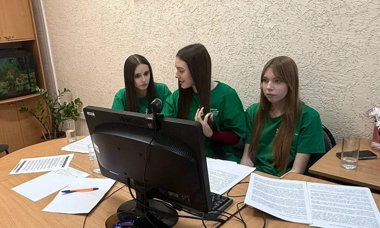 Будущие юристы ХГУ сразятся с командами Сибири в дебатах проекта «Твой Ход»