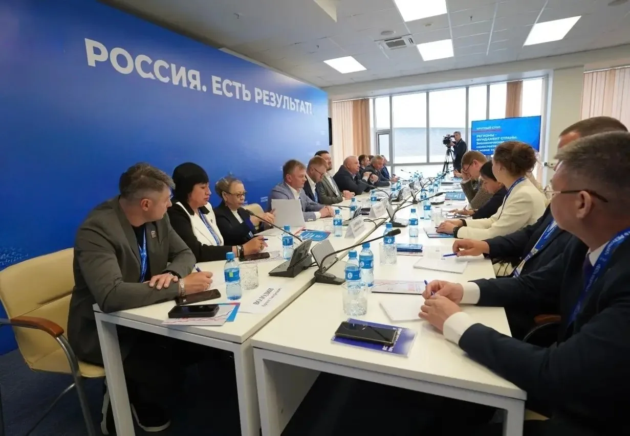 Последние звонки прозвучали, но многим выпускникам ещё только предстоит определить свой...