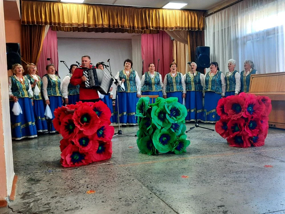 С праздником!!!С Днем России!🇷🇺🌻⚘️
12 июня Народный самодеятельный хор русской и казачьей песни "