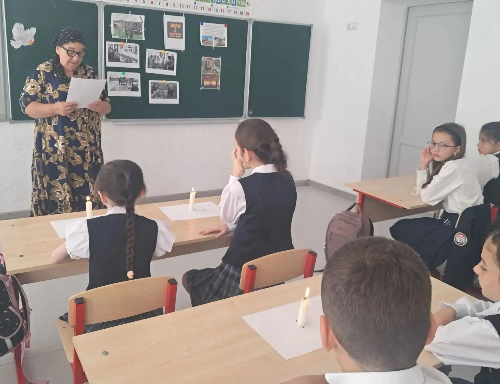 В Городской детской библиотеке№2  подготовили и провели урок памяти «Плачут дождем небе...