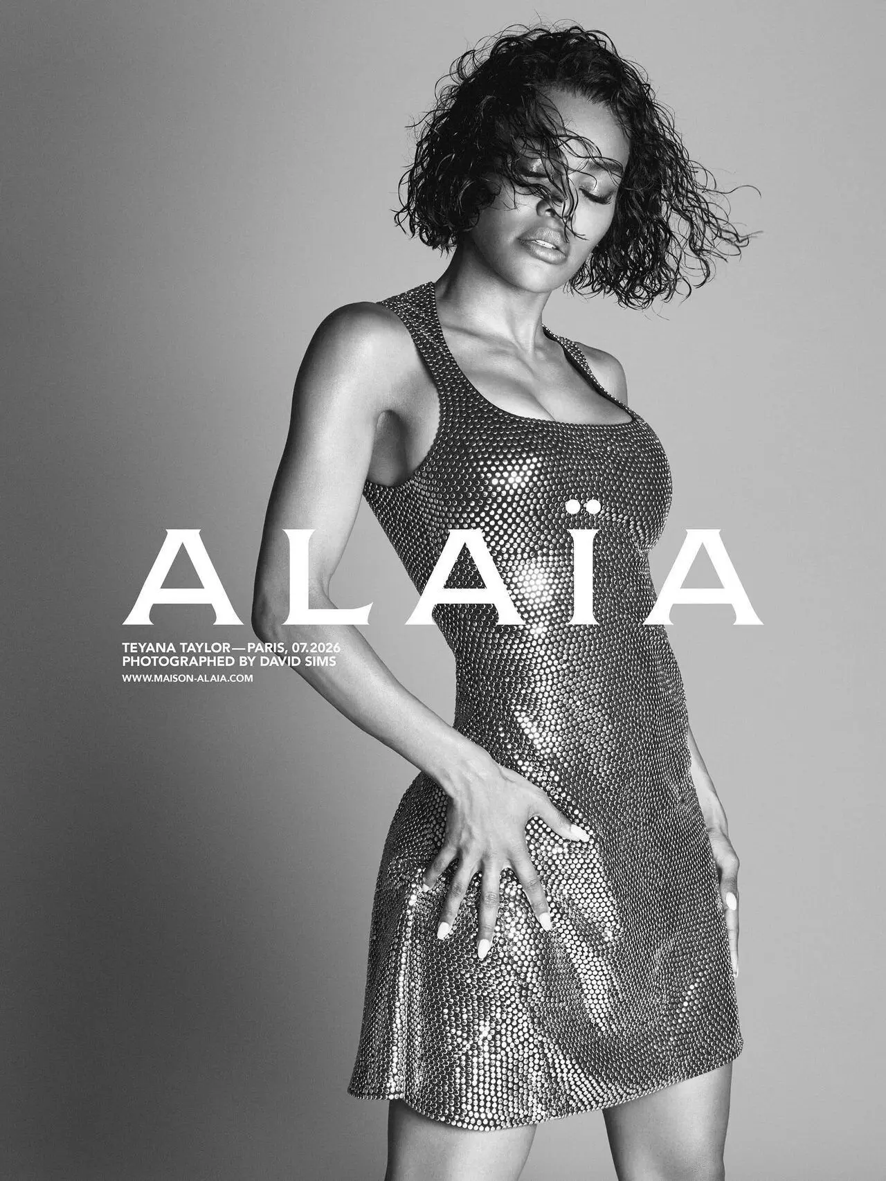 🌹 В рекламной кампании Alaïa осенне-зимней коллекции 2026-2027 годов единственным глав...