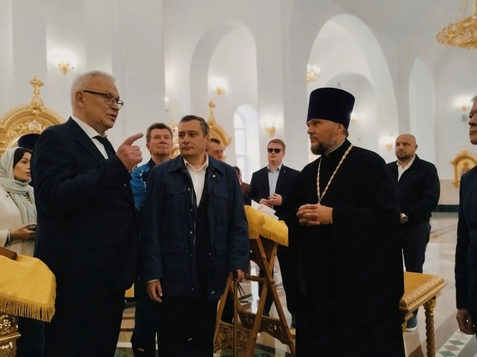 Александр Хинштейн посетил Свято-Троицкий храм в Курчатове

Строительство начали ещё в 2021 году и з