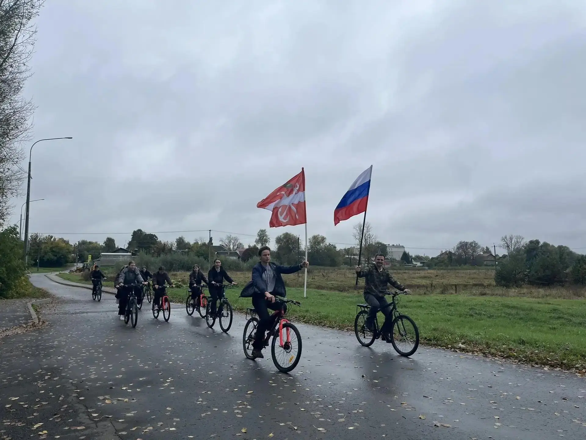 Школьный велопробег: «Вместе навсегда — Донбасс и Россия!» 🚴‍♂️🇷🇺