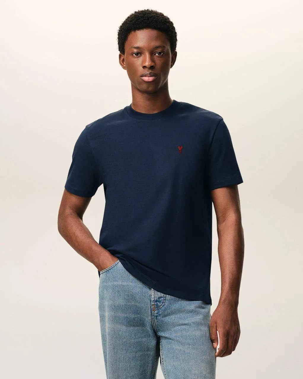 ❤️ С сердечком 

AMI T-shirt

Доступные размеры: S / M / L / XL / XXL 

Старая цена — от 21 000 до 2
