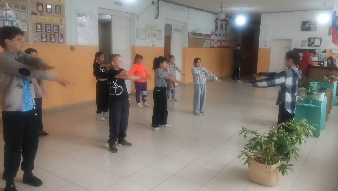 Пятый день в лагере: Эко-приключения и веселые игры!