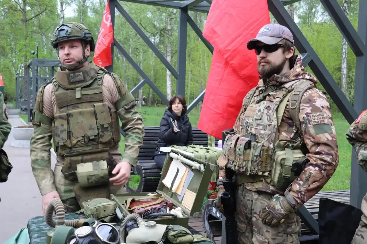 🪖«Дорогами Победы»: военно-историческая техника в парке Островского  Одной из самых зрелищных и прит