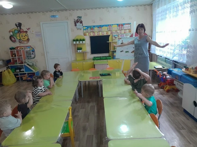 В первой младшей группе "Знайки" ГБДОУ "Детский сад №6 Шахтерского м.о." руководитель Филиппова И.П.