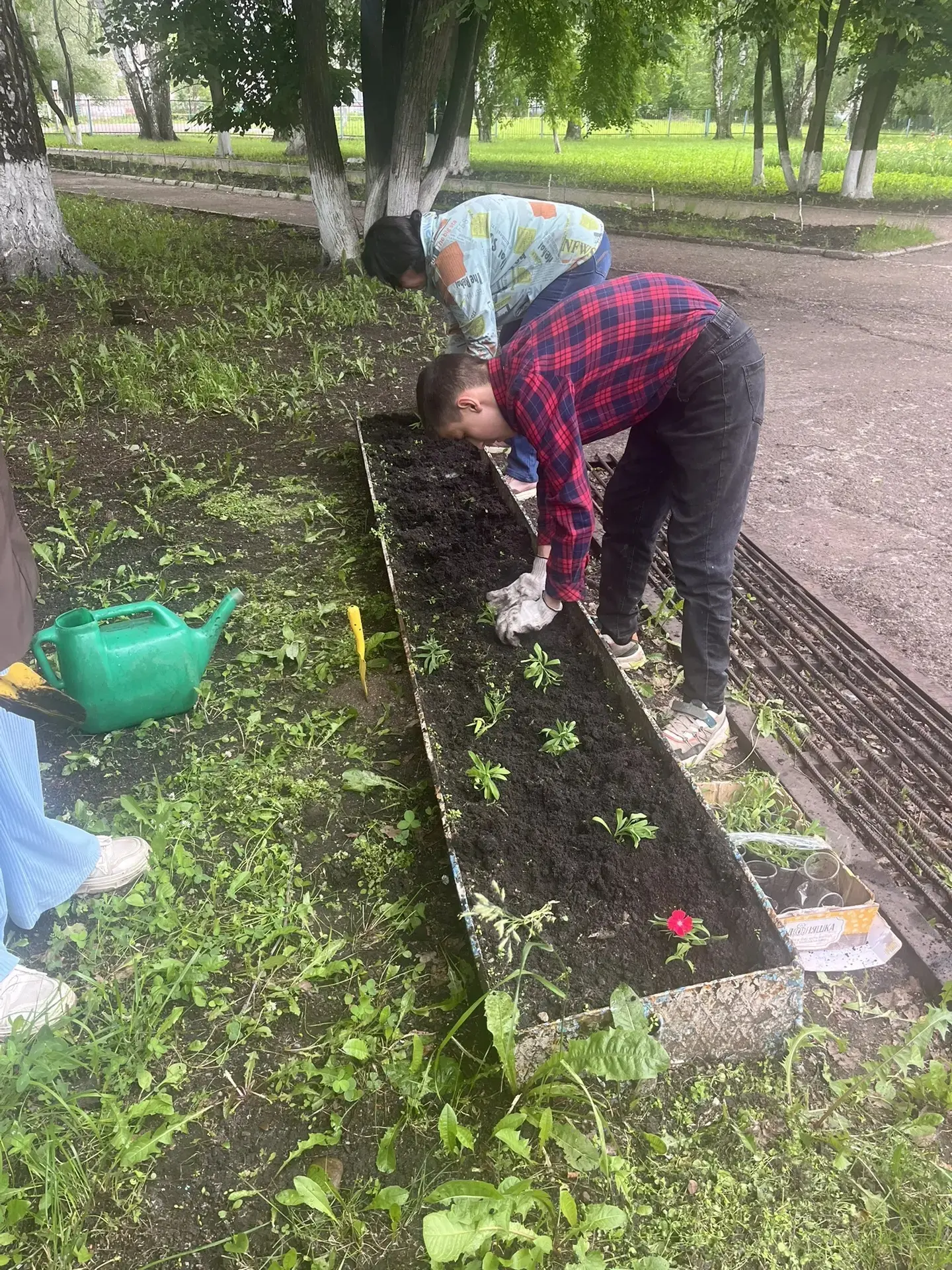 Завершился четвертый день в лагере «Радуга».
Он был очень продуктивным и насыщенным событиями. 
Посл