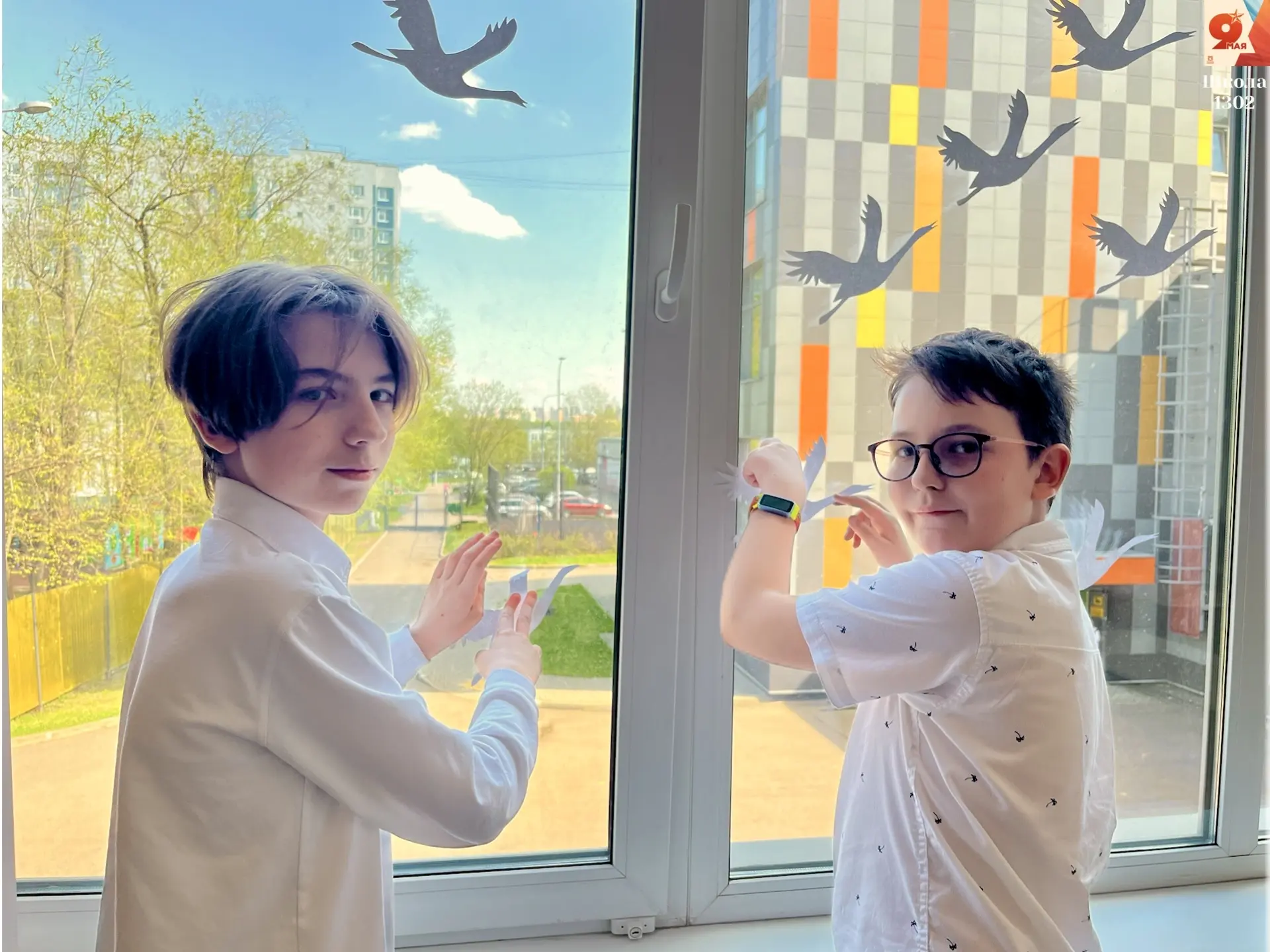 🕊 В НАШЕЙ ШКОЛЕ ПРОШЛА АКЦИЯ «ОКНА ПОБЕДЫ»  ✅ Это традиционная Всероссийская акция, в которой мы при