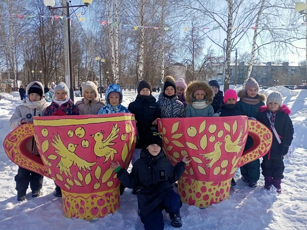 🥞 Гуляй, народ, Масленица у ворот! Школьная ярмарка в Чемодановке!  В МАОУ СОШ имени С.Е. Кузнецова 