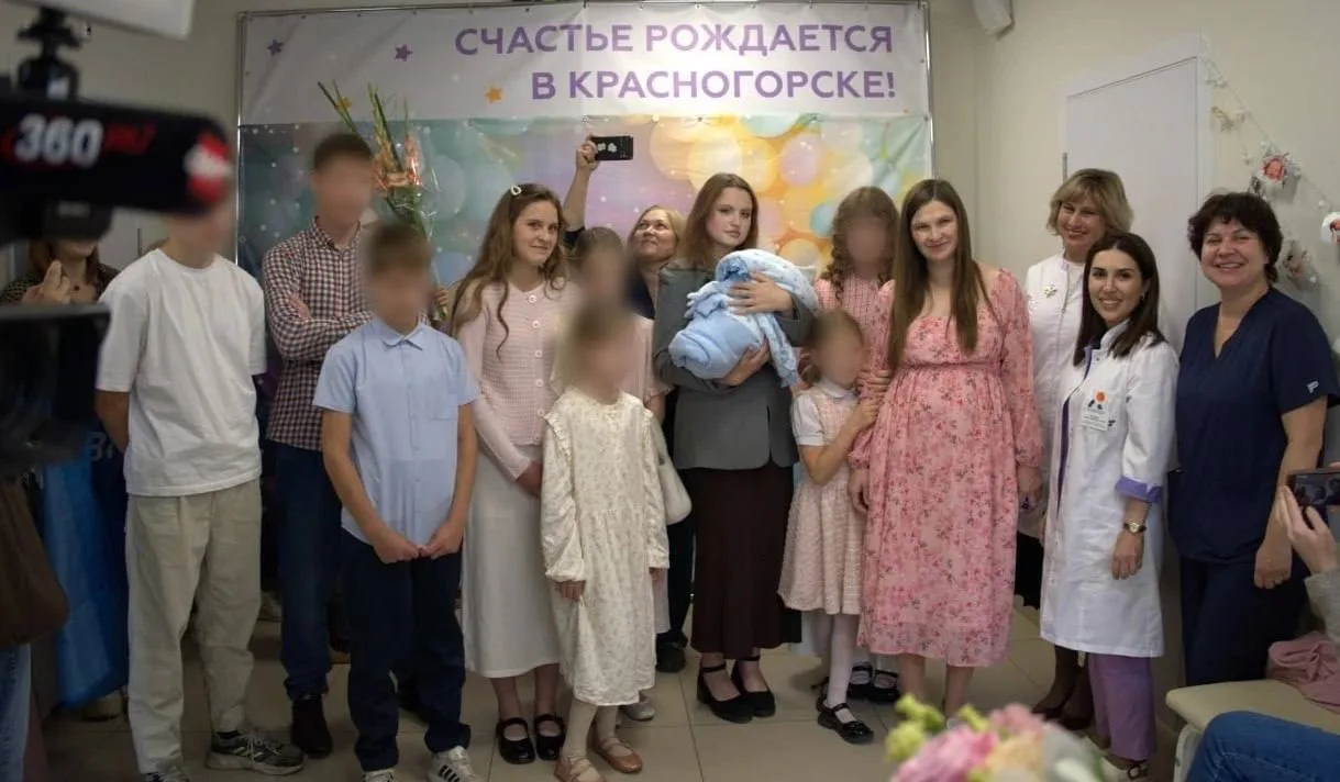 👶 44-летняя жительница Дедовска стала мамой в 17-й раз