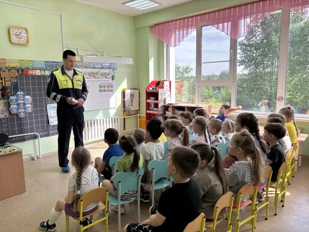 🚦 ПДД ДЛЯ МАЛЫШЕЙ: УЧИМСЯ БЕЗОПАСНОСТИ С РАННЕГО ВОЗРАСТА!