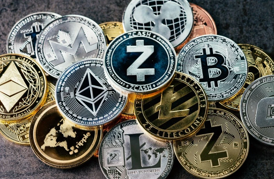 Рост стоимости биткоин-ETF до 981 млн долларов сигнализирует о возвращении институциона...