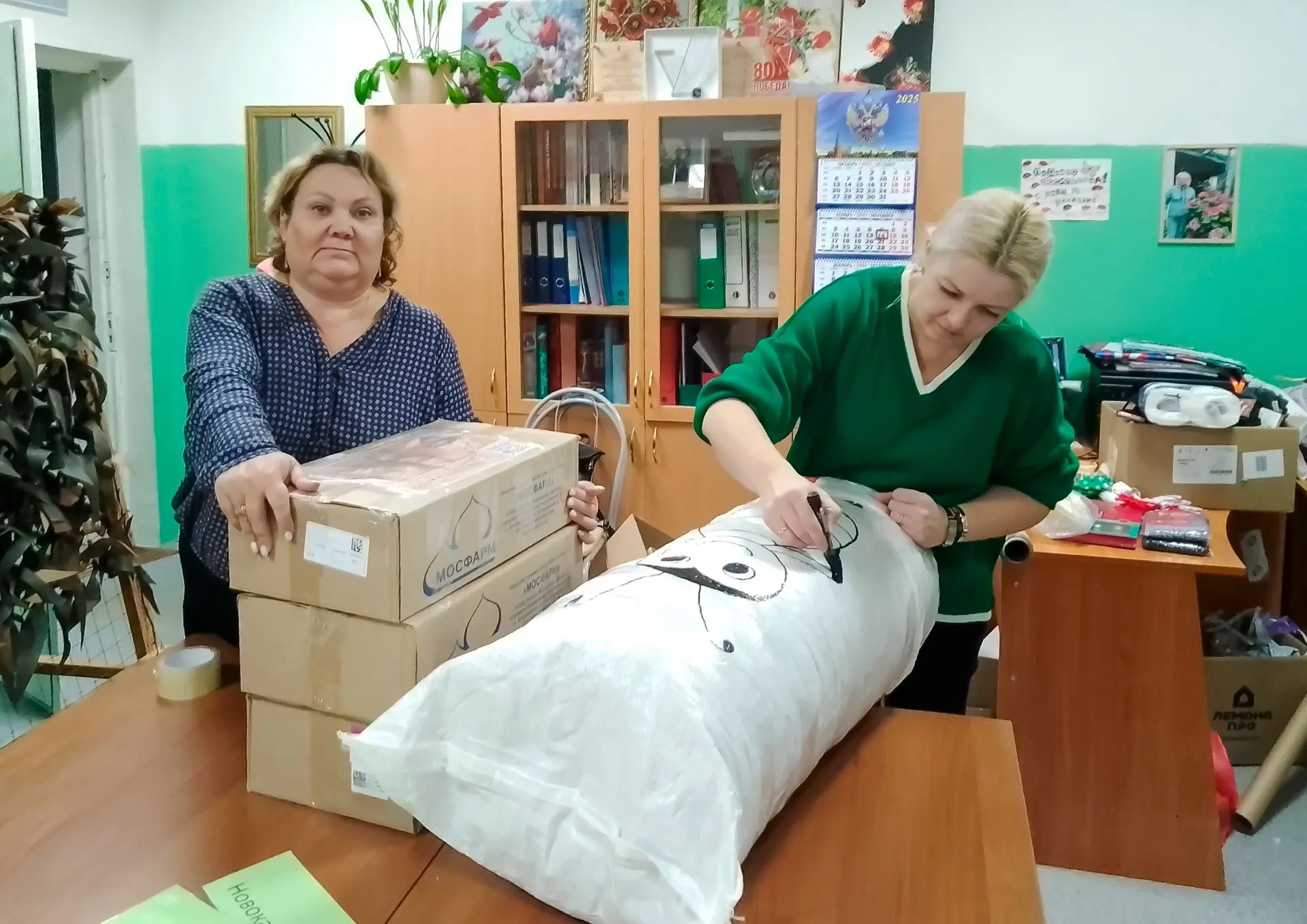 Вологодские активисты собрали важный груз для бойцов  🧵 Волонтерское объединение «Плетуньи» из Волог