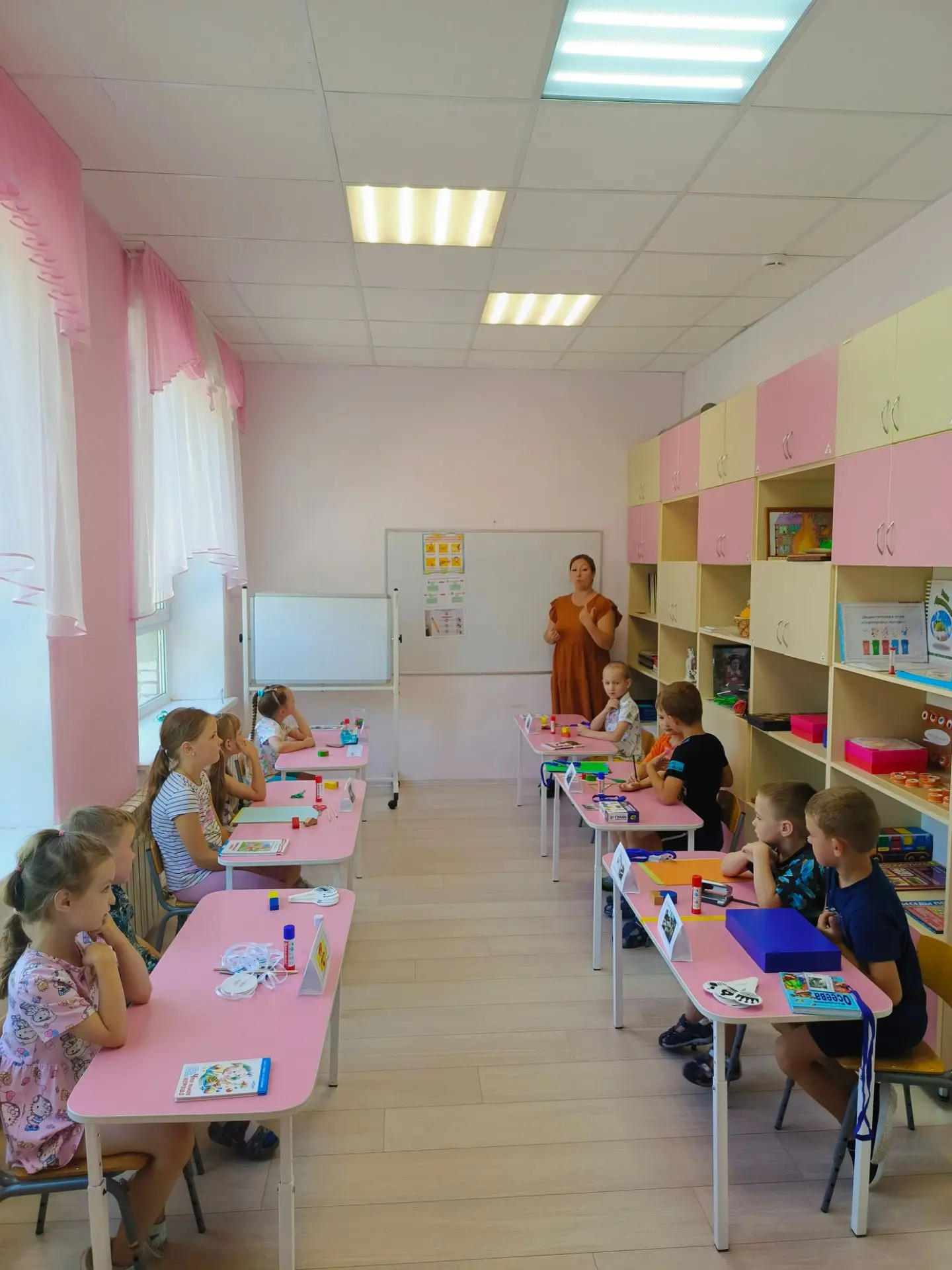 Задумывались ли вы, какой путь от дизайна до готовой продукции проходит флажок? Наши ре...