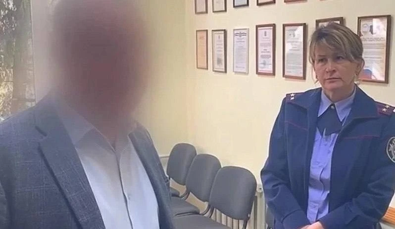 В Исаклинском районе задержали двух чиновников за вымогательство откатов