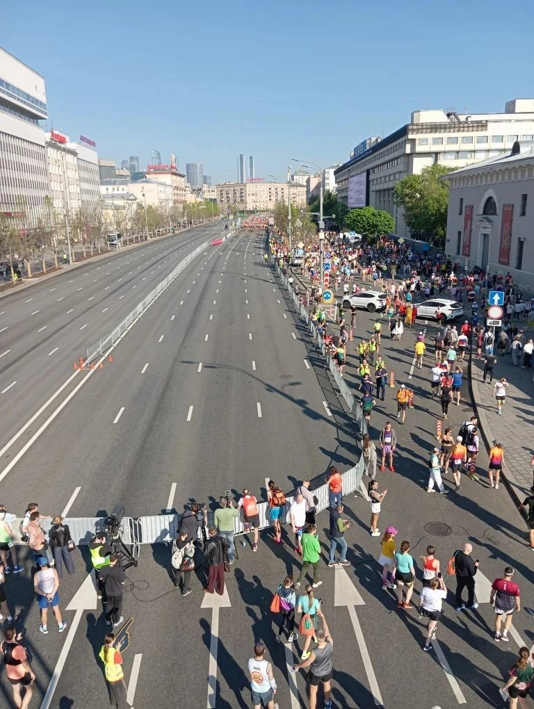 Наш #ЭКО10 на Эстафете 🏃 по Садовому кольцу.