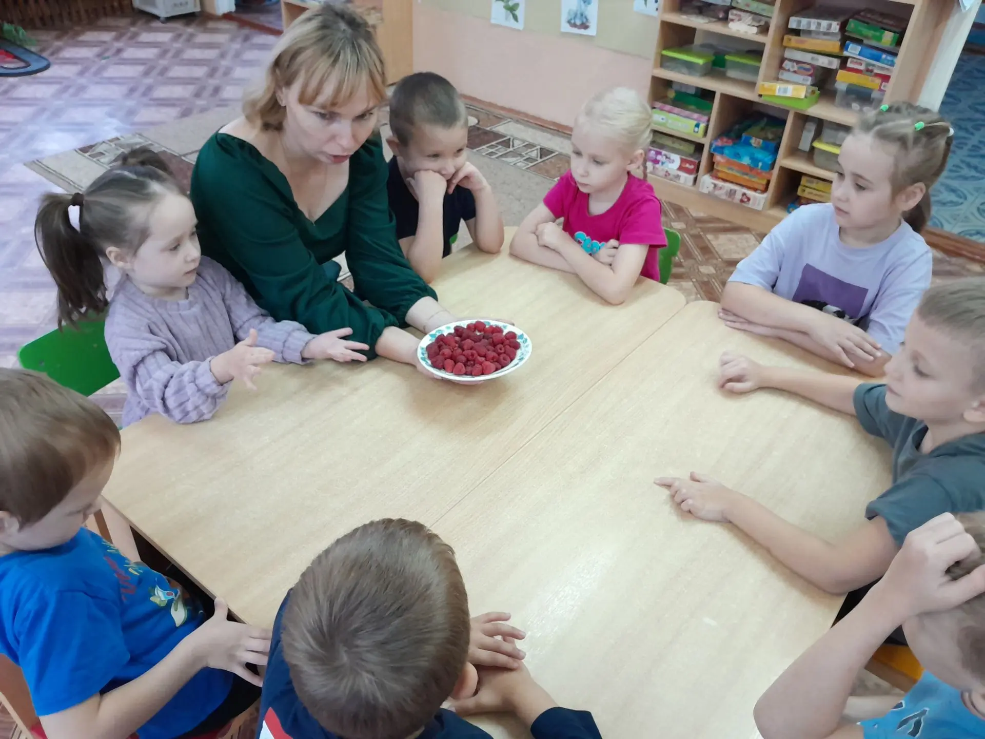 🍁 Осенние чудеса: малина в октябре! 🍁