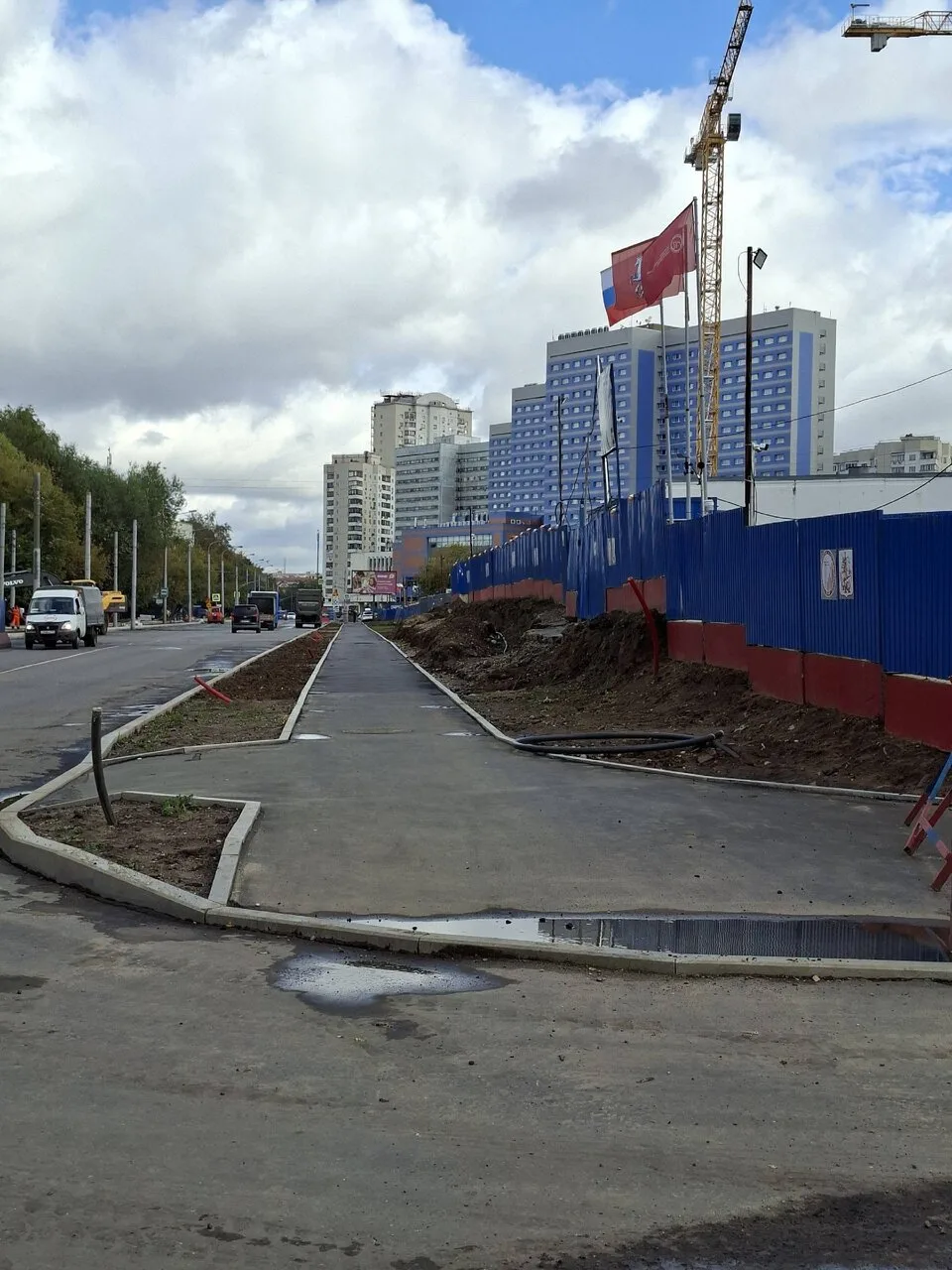 Продолжается реконструкция Большой Юшуньской)