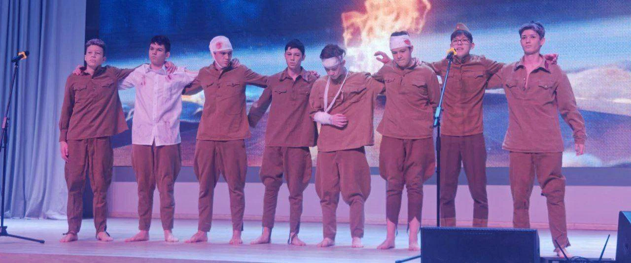 Обучающиеся объединения " Татарский театр " Нур"(педагог Ибятова Роза Нургадовна) удост...