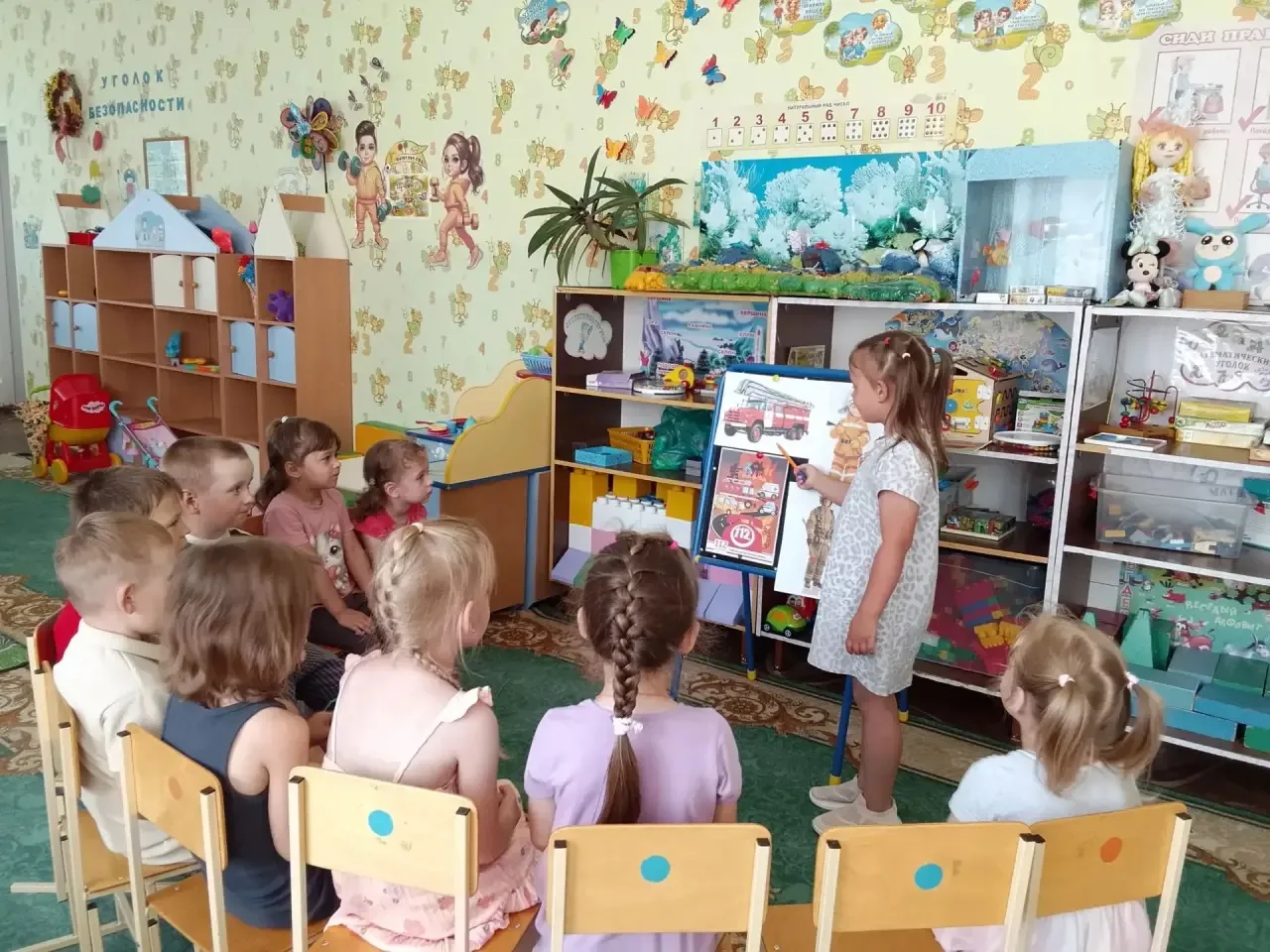 Сегодня, в день работников ГИБДД, с целью формирования и развития у детей умений и навы...