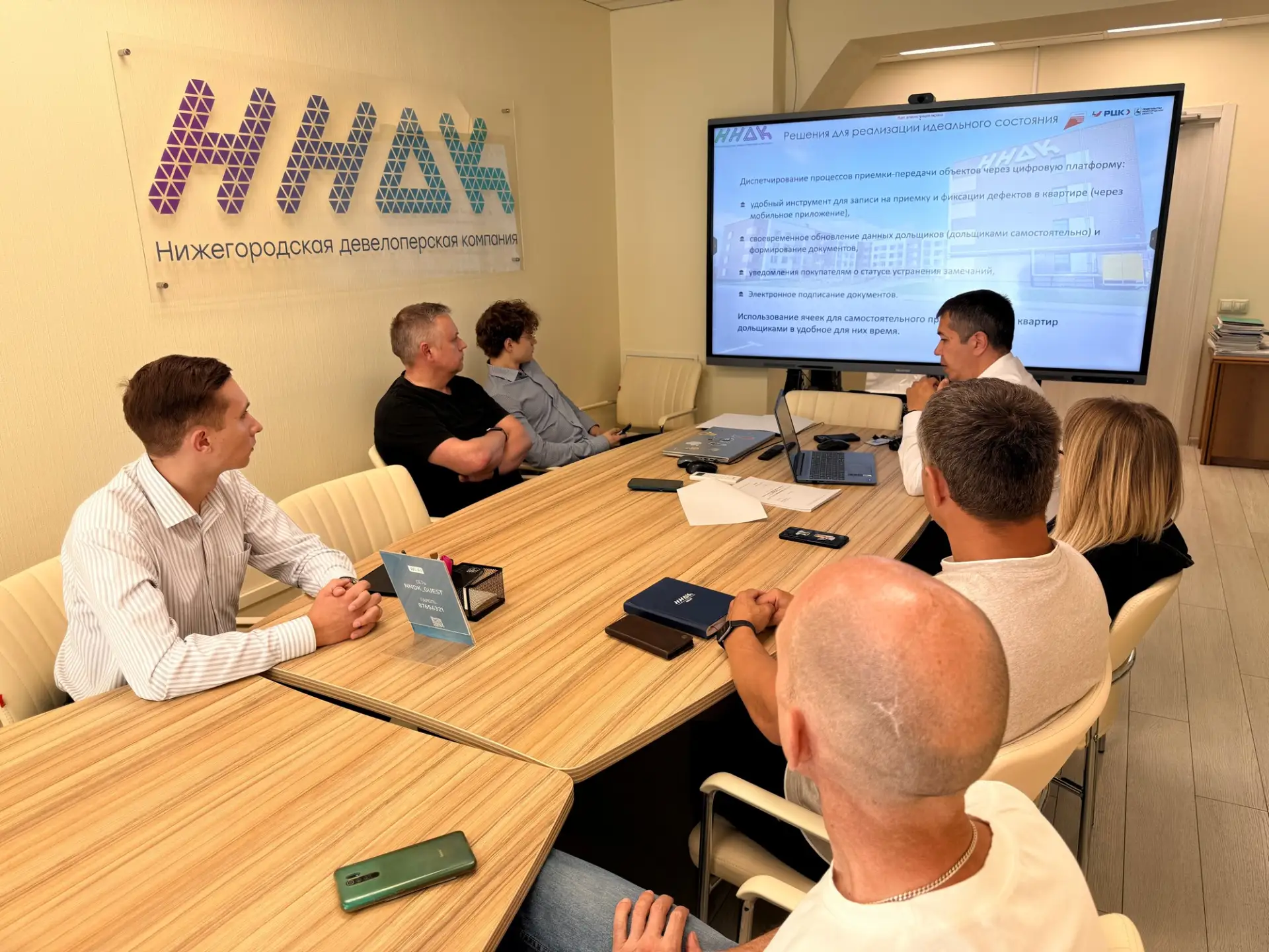 📈 На 49% увеличилась выработка на пилотном потоке у строительной компании благодаря федпроекту «Про